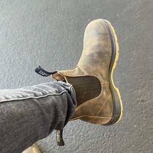Blundstone #1944– AUS size 6– women’s size 9